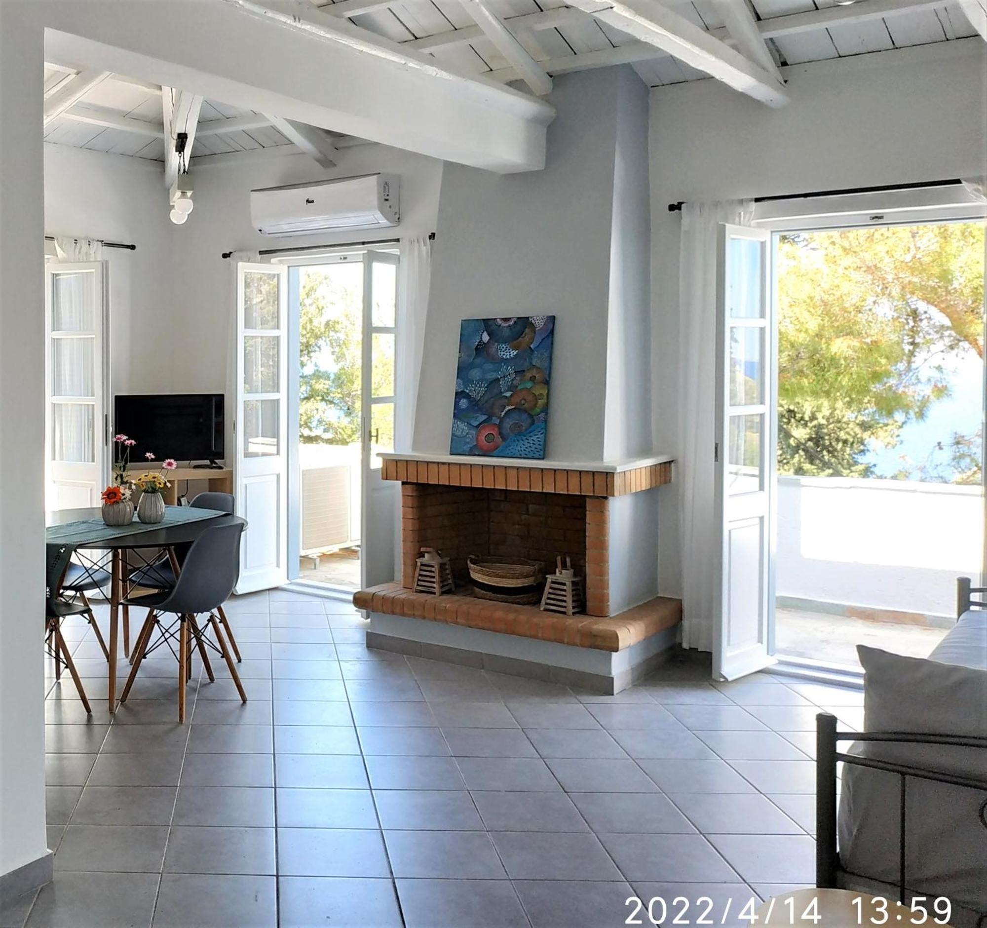 Pine Trees And Sea View Houses In Hydra - Daphne, Chloe, Myrto, Eleni Room photo