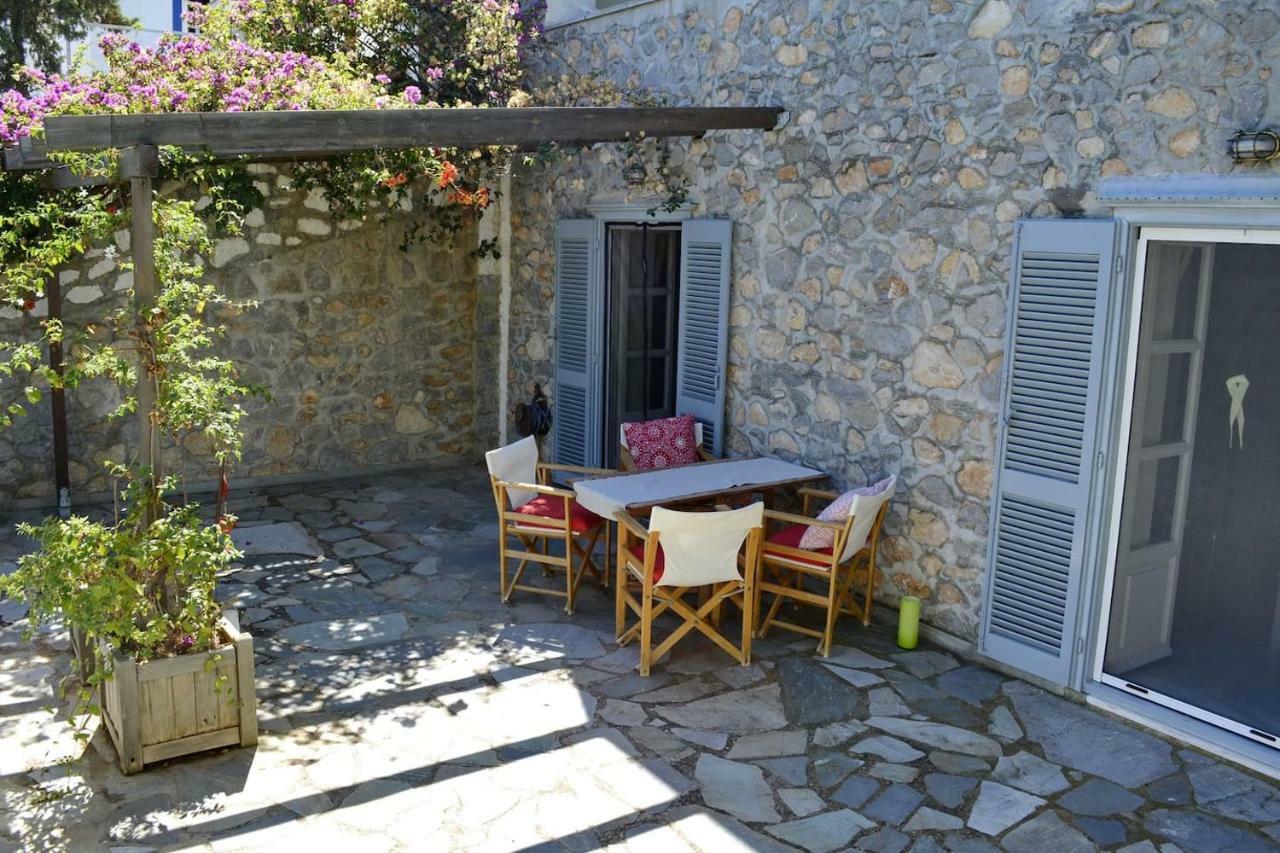Pine Trees And Sea View Houses In Hydra - Daphne, Chloe, Myrto, Eleni Exterior photo