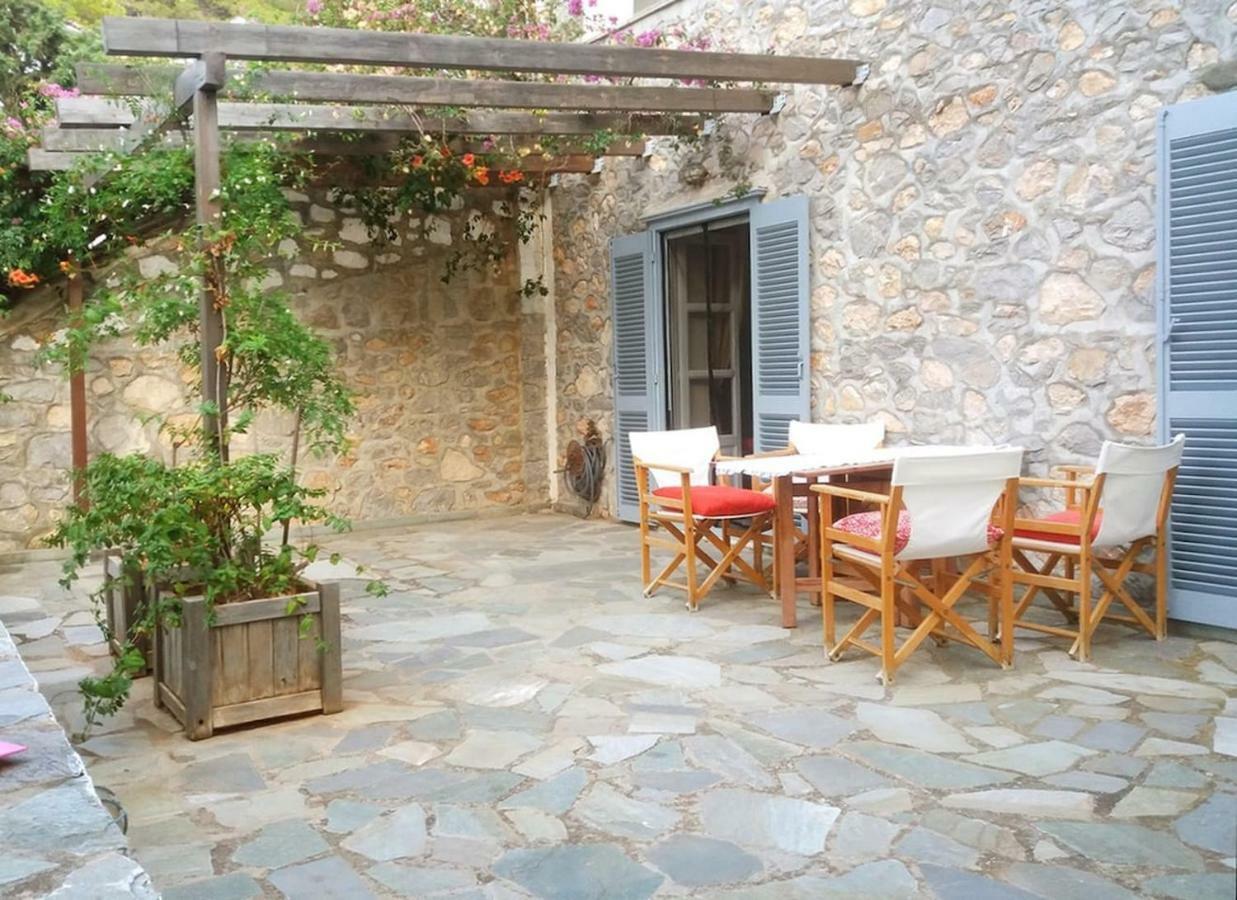Pine Trees And Sea View Houses In Hydra - Daphne, Chloe, Myrto, Eleni Exterior photo